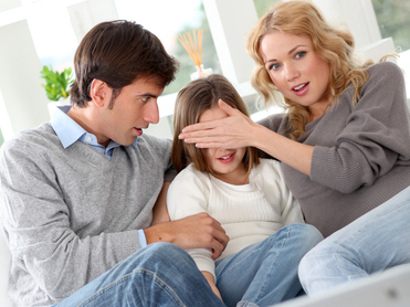 parents-covering-kids-eyes3